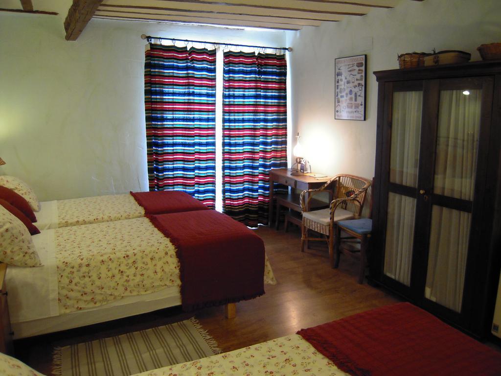La Casa De La Abuela Clotilde Guest House ออร์นอส ห้อง รูปภาพ