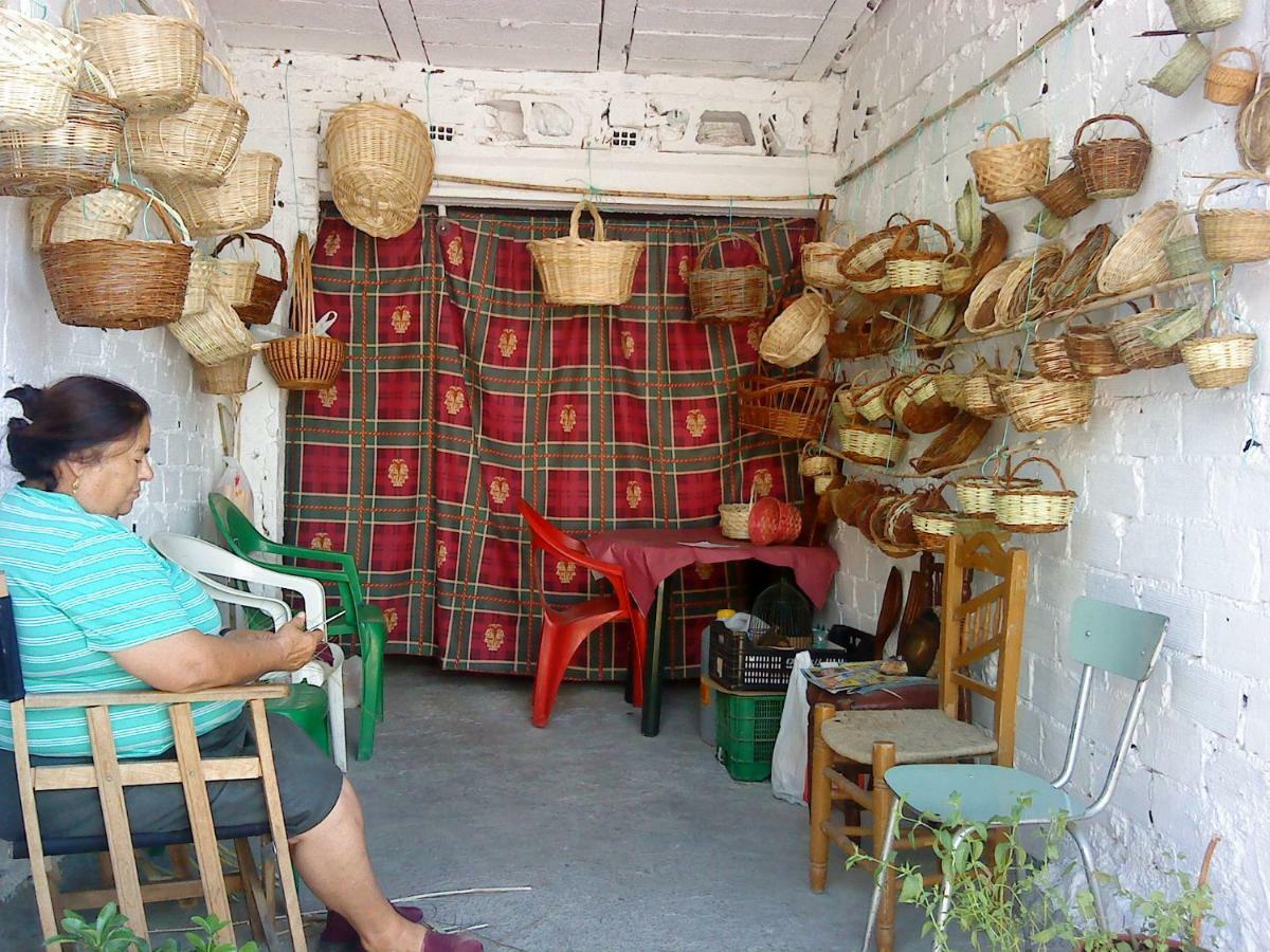 La Casa De La Abuela Clotilde Guest House ออร์นอส ภายนอก รูปภาพ